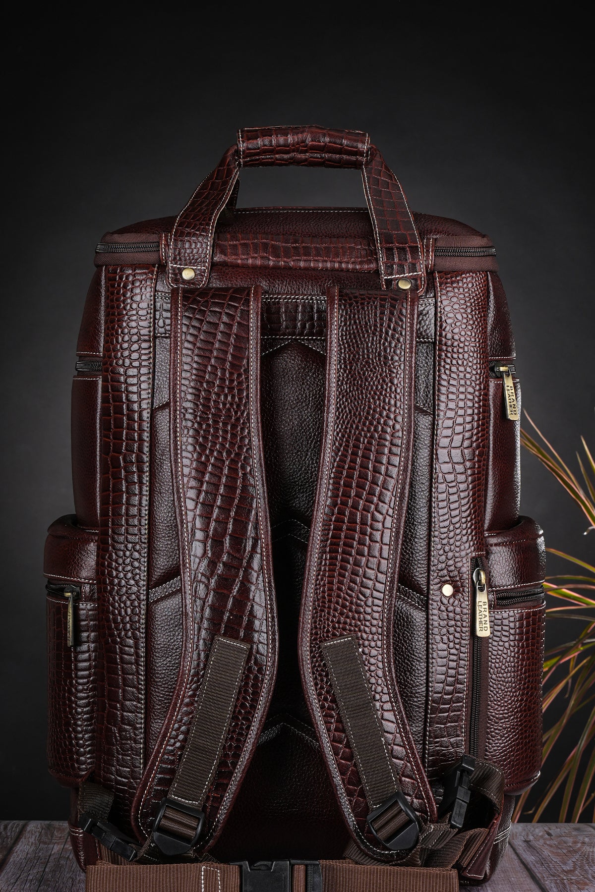 BRAND LEATHER Full Grain Buffalo - Hide Leather Backpack Large Capacity 15/15.6/16/17 Inch Laptop Bag Multi Pockets Travel Daypack