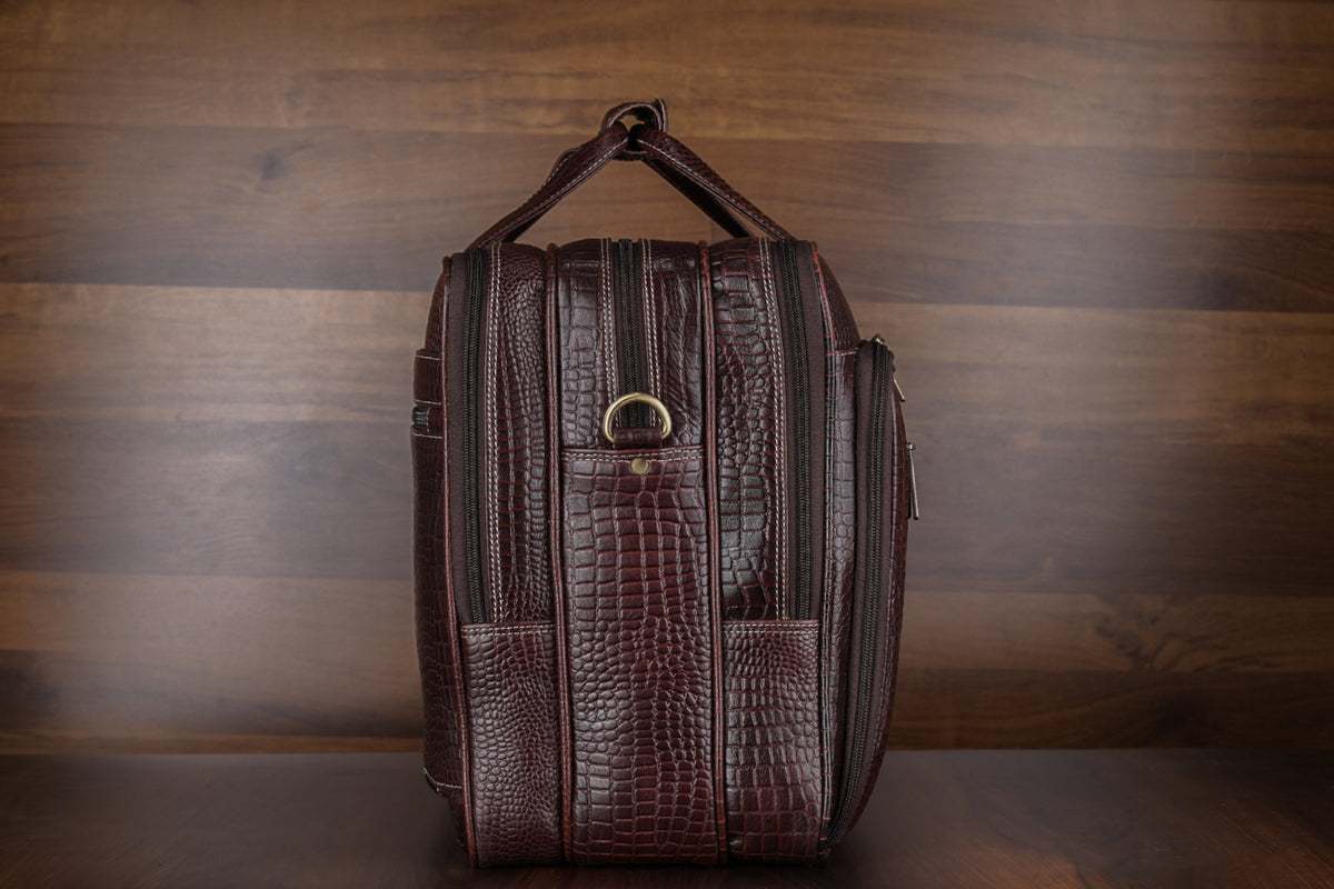 Genuine Leather 17 inch Laptop Messenger Bag with 3 Gusset|Shoulder Padded|ATM Card Slot|Mobile Pocket|Pen Pocket