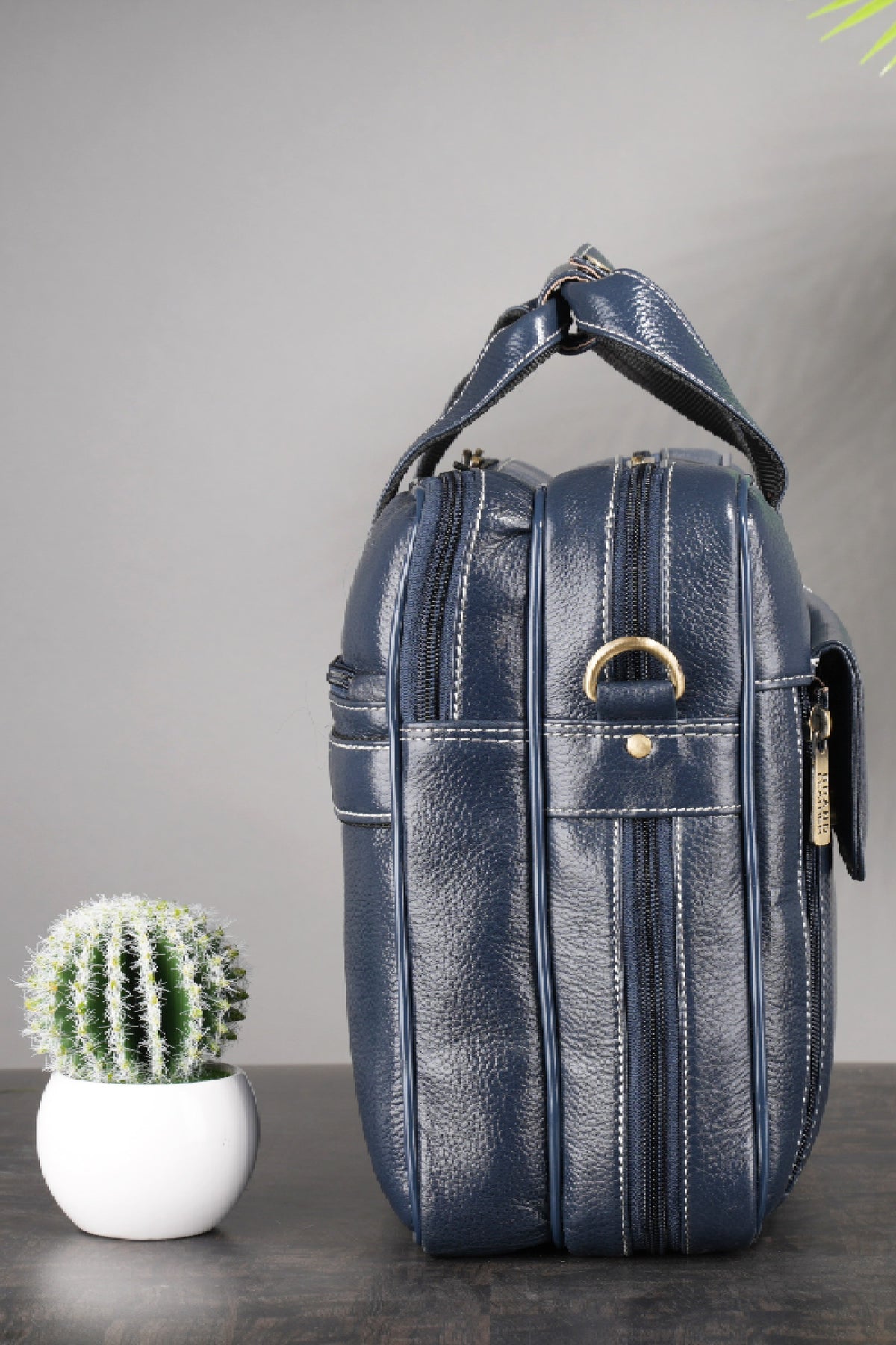 Genuine Leather 15.6 Inch Expandable Laptop Messenger Bag